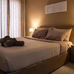 Modern - - Close To - 5 Star Rating Apartament St Paul's Bay
