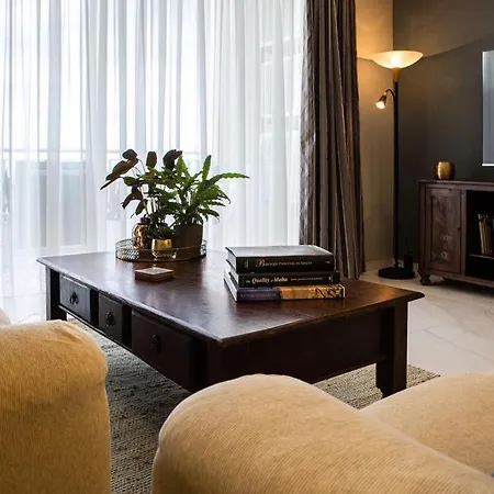 Appartement Modern - - Close To - 5 Star Rating *