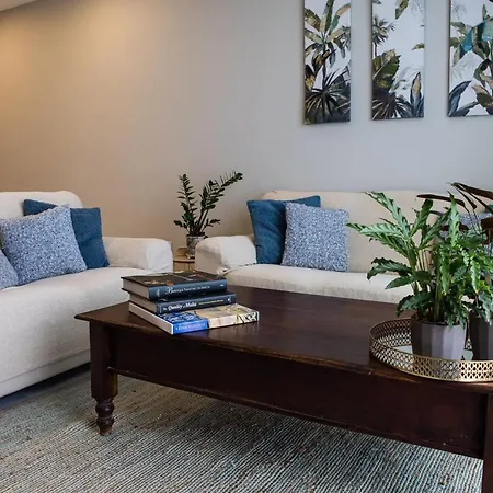 Modern - - Close To - 5 Star Rating