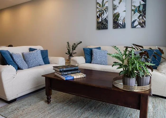 Modern - - Close To - 5 Star Rating