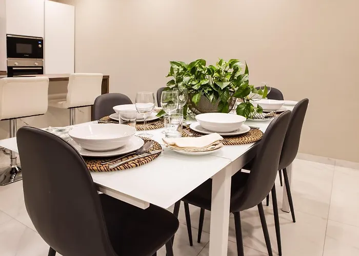 Modern - - Close To - 5 Star Rating Apartamento St Paul's Bay